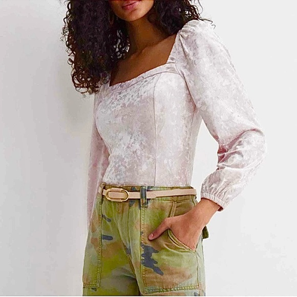 By Anthropologie Tops - By Anthropologie Crushed Velvet Long Sleeve Blouse Top Women Size L Champagne